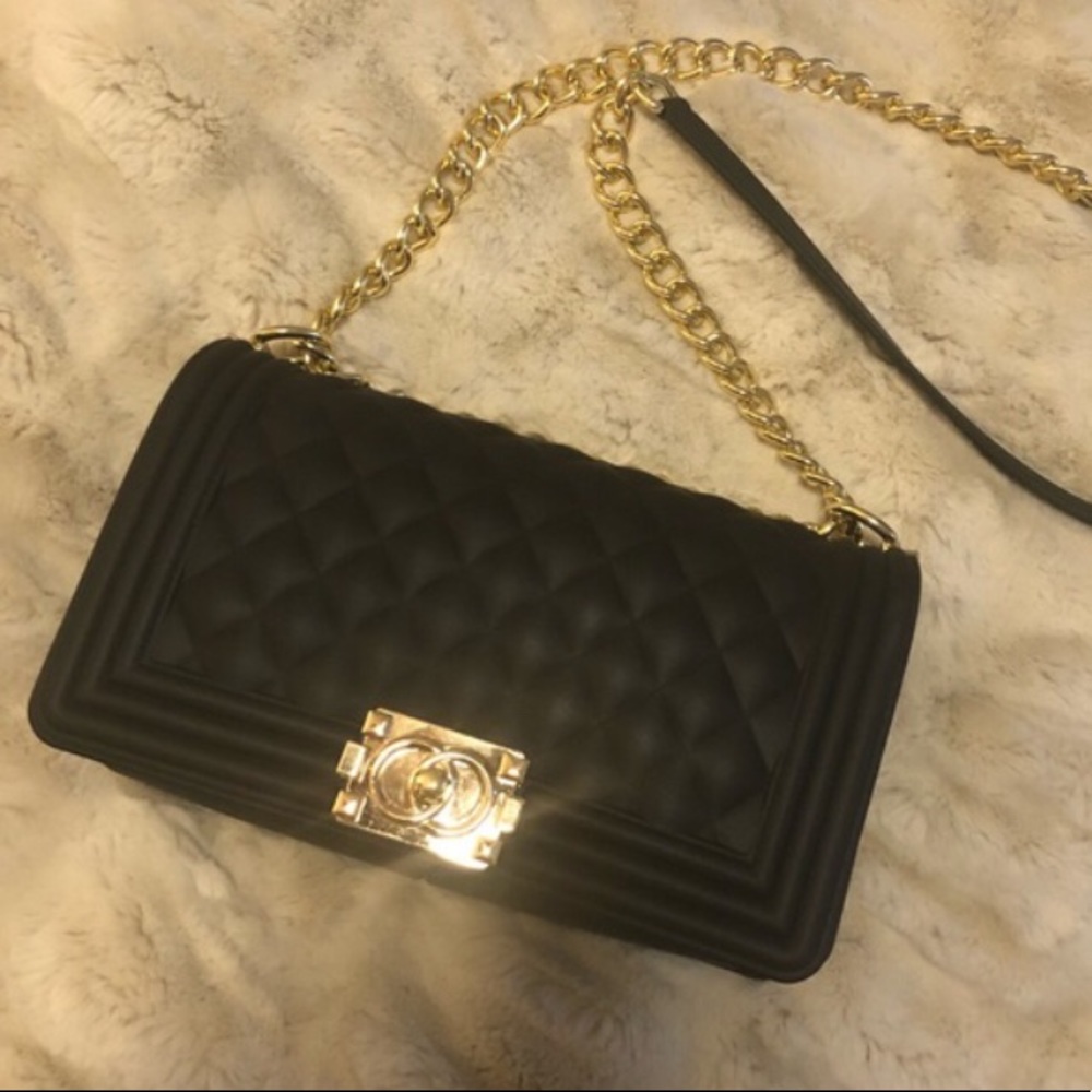 Black crossbody purse